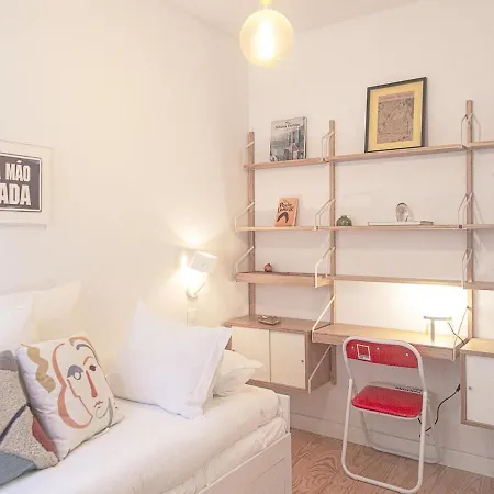 Bairro Alto Charming Bright With Ac Elevator リスボン