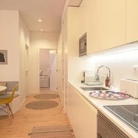 アパート Bairro Alto Charming Bright With Ac Elevator *